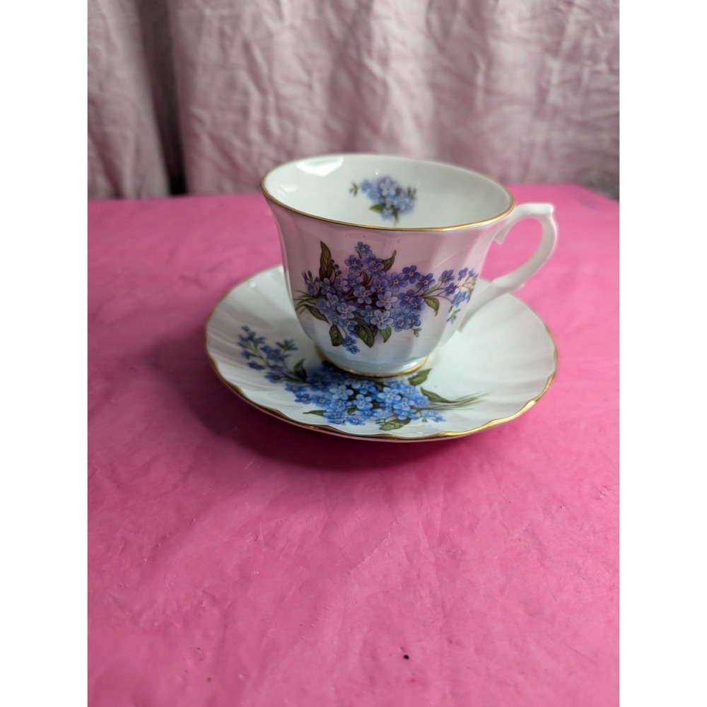 Vintage‎ Lefton Bone China England tea cup and saucer plate set glued together